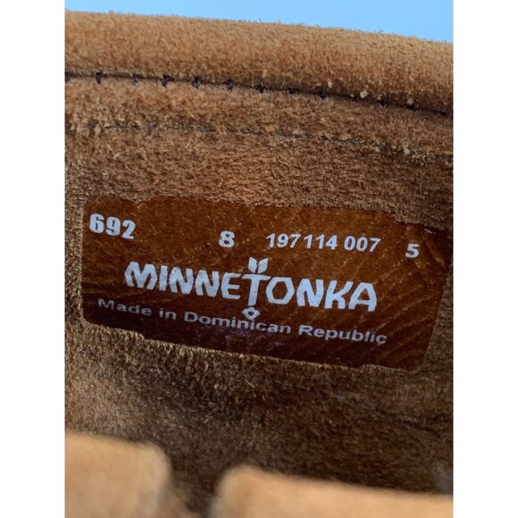 Minnetonka Sz 8 Womens Suede Fringe Moccasin Boots Tan Stud Zip Used - Picture 3 of 15